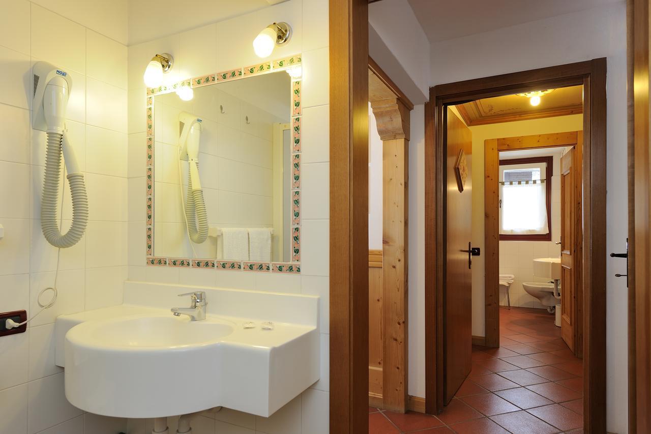 Chalet Dei Pini Aparthotel Madonna Buitenkant foto