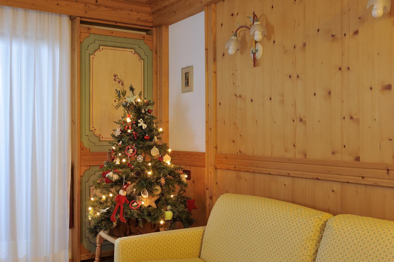 Chalet Dei Pini Aparthotel Madonna Buitenkant foto
