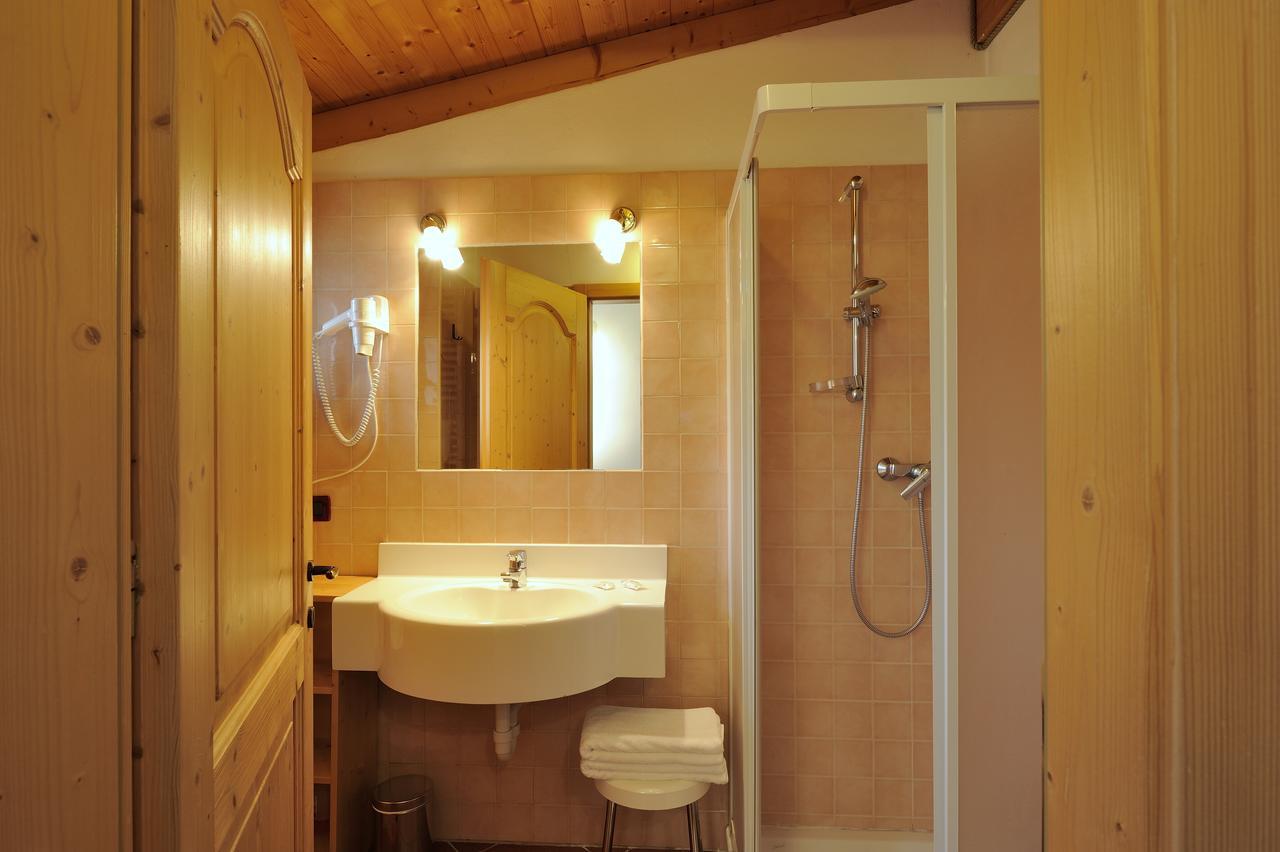 Chalet Dei Pini Aparthotel Madonna Buitenkant foto