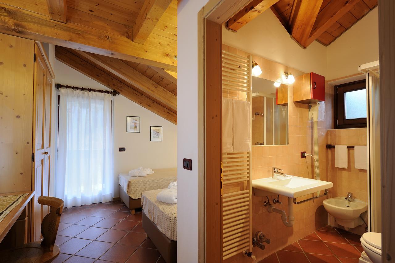 Chalet Dei Pini Aparthotel Madonna Buitenkant foto